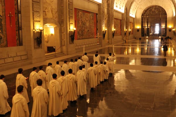 Vida espiritual en Escolanía Santa Cruz